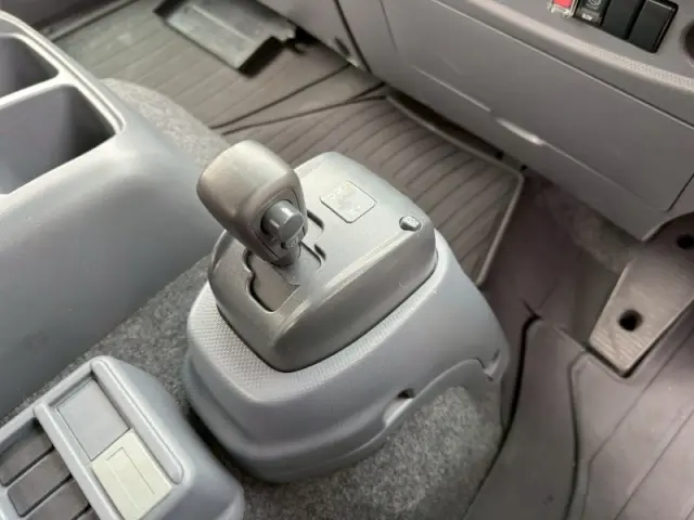 いすゞ フォワード 2RG-FRR90S2の写真22