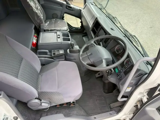 いすゞ フォワード 2RG-FRR90S2の写真23