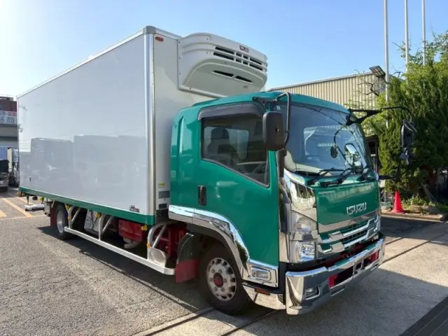 いすゞ フォワード 2PG-FRR90T2の写真2
