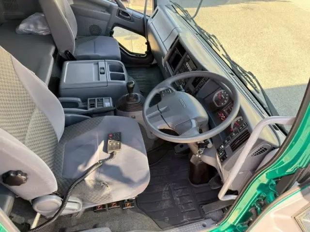 いすゞ フォワード 2PG-FRR90T2の写真30