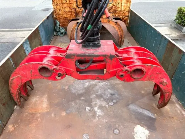いすゞ フォワード LKG-FTR90S2の写真18