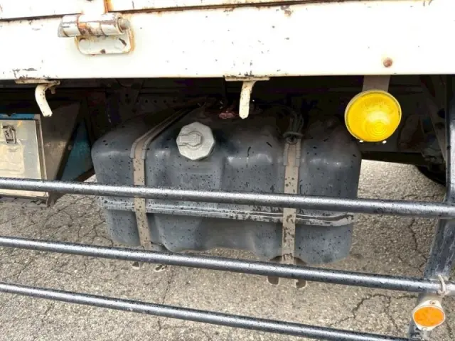 いすゞ フォワード LKG-FTR90S2の写真28