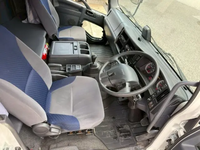 いすゞ フォワード 2RG-FRR90S2の写真16