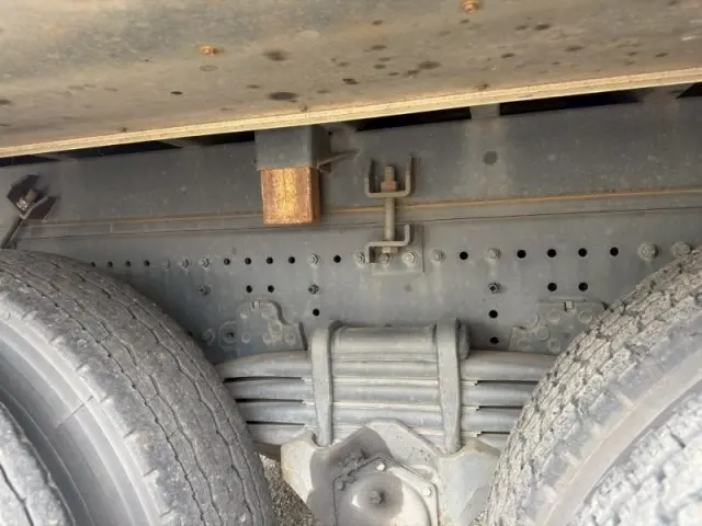 日野 プロフィア 2DG-FR1AJA(6x2)の写真7