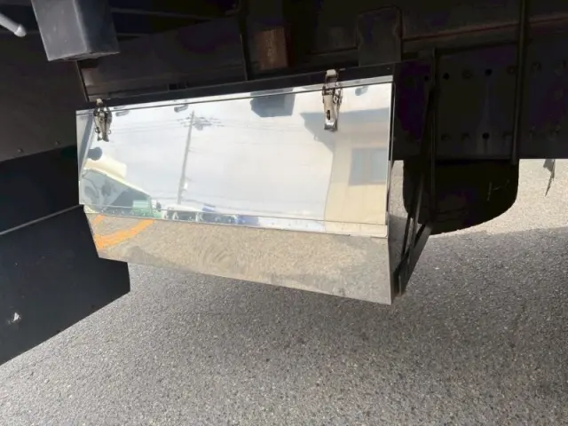 日野 プロフィア 2DG-FR1AJA(6x2)の写真9