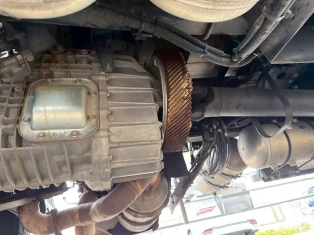 日野 プロフィア 2DG-FR1AJA(6x2)の写真12