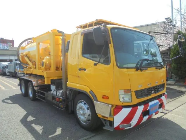 三菱 ファイター QDG-FQ62F(6x4)の写真2