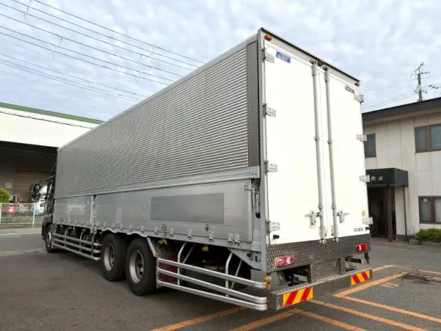 ＵＤ クオン 2PG-CD5CA(6x2)の写真4