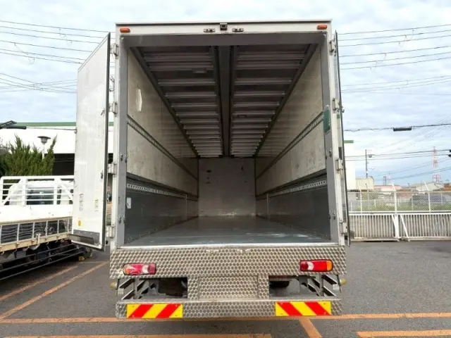 ＵＤ クオン 2PG-CD5CA(6x2)の写真9