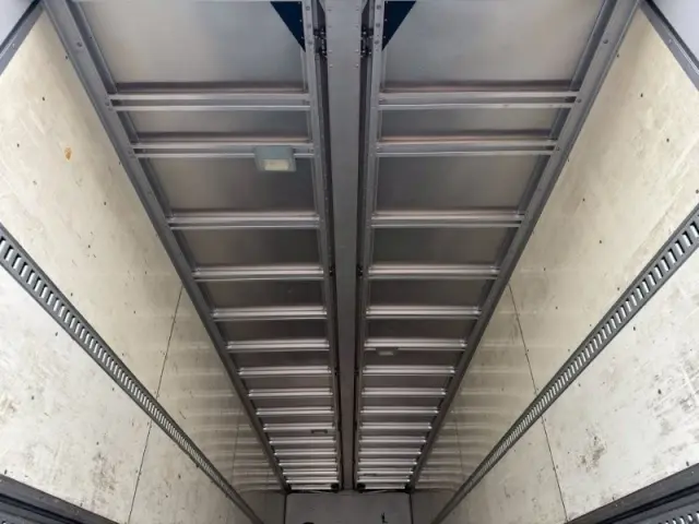 ＵＤ クオン 2PG-CD5CA(6x2)の写真11