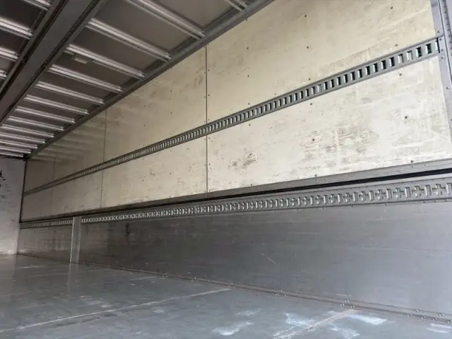 ＵＤ クオン 2PG-CD5CA(6x2)の写真13