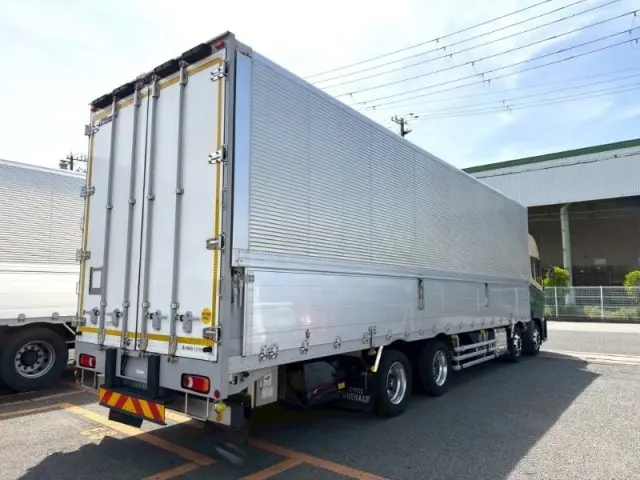 ＵＤ クオン 2PG-CG5CA(8x4)の写真3