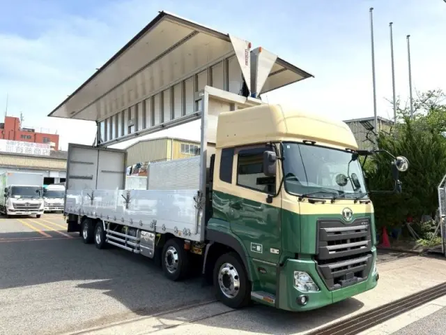 ＵＤ クオン 2PG-CG5CA(8x4)の写真6