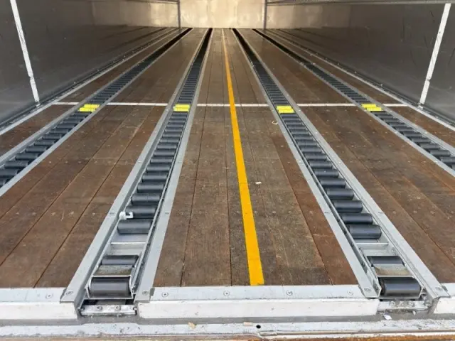 ＵＤ クオン 2PG-CG5CA(8x4)の写真10