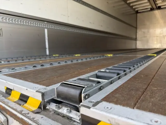 ＵＤ クオン 2PG-CG5CA(8x4)の写真15