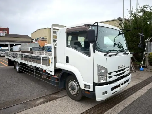 いすゞ フォワード 2RG-FTR90V2の写真2