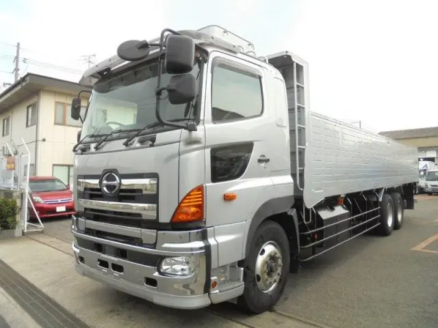 日野 プロフィア QPG-FR1EXEA(6x2)の写真1