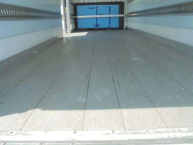 いすゞ フォワード 2PG-FRR90S2の写真8