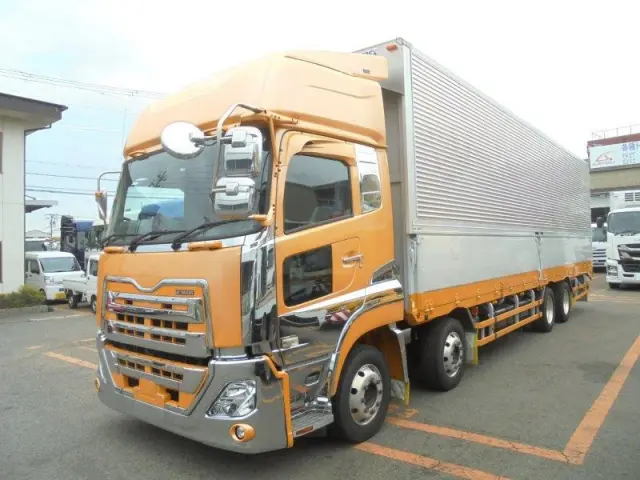 ＵＤ クオン 2PG-CG5CA(8x4)の写真1