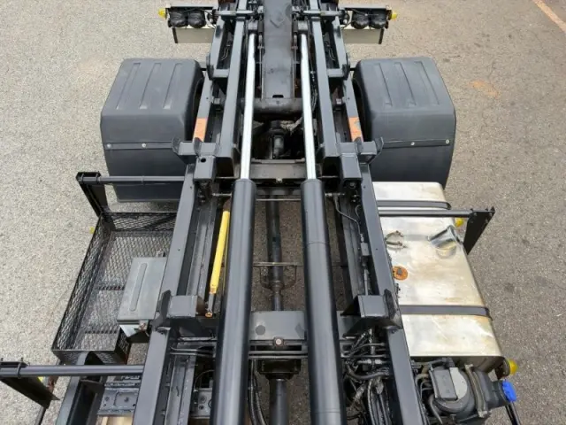 いすゞ フォワード 2RG-FRR90S2の写真11