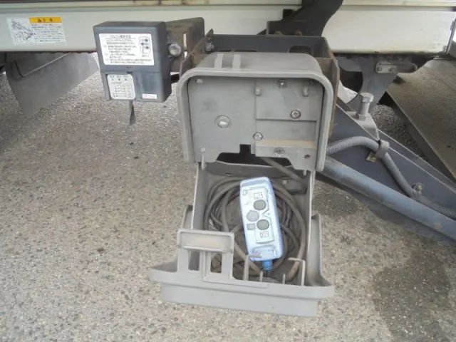 いすゞ フォワード TKG-FRR90S2の写真11