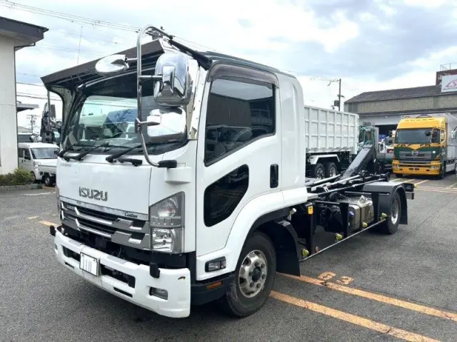 いすゞ フォワード 2RG-FRR90S2(2WD)の写真5