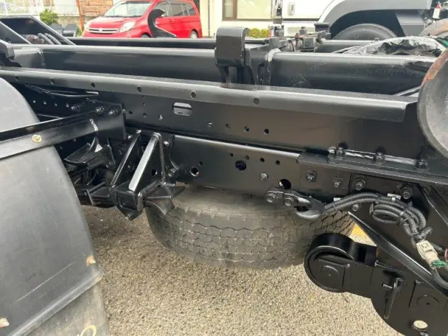 いすゞ フォワード 2RG-FRR90S2(2WD)の写真13