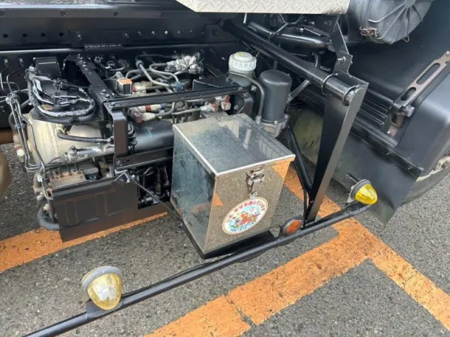 いすゞ フォワード 2RG-FRR90S2(2WD)の写真16