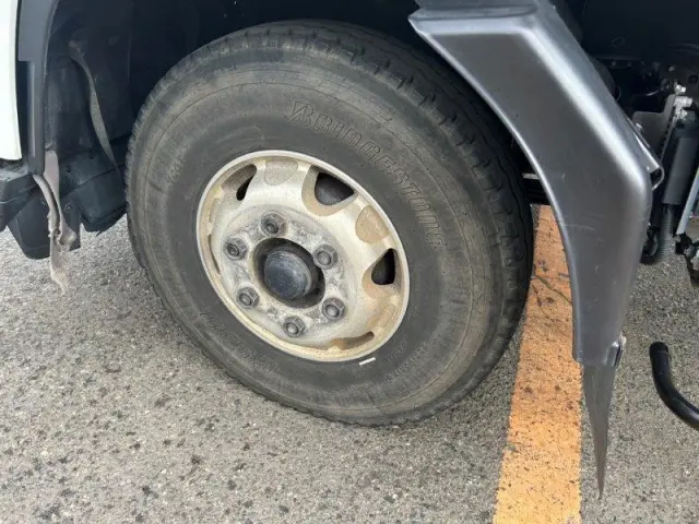 いすゞ フォワード 2RG-FRR90S2(2WD)の写真19