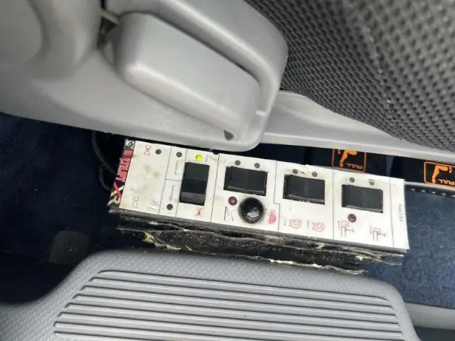 いすゞ フォワード 2RG-FRR90S2(2WD)の写真26