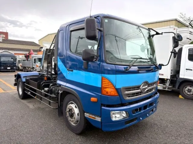 日野 レンジャー QKG-FE7JGAAの写真2