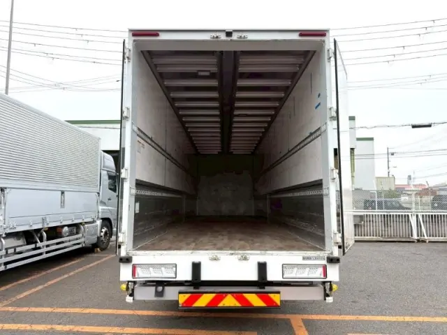 ＵＤ クオン 2PG-CG5CA(8x4)の写真9