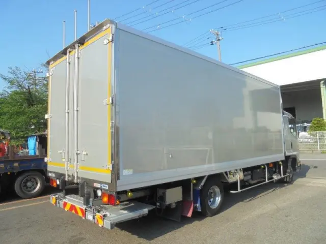 いすゞ フォワード 2PG-FRR90T2の写真3