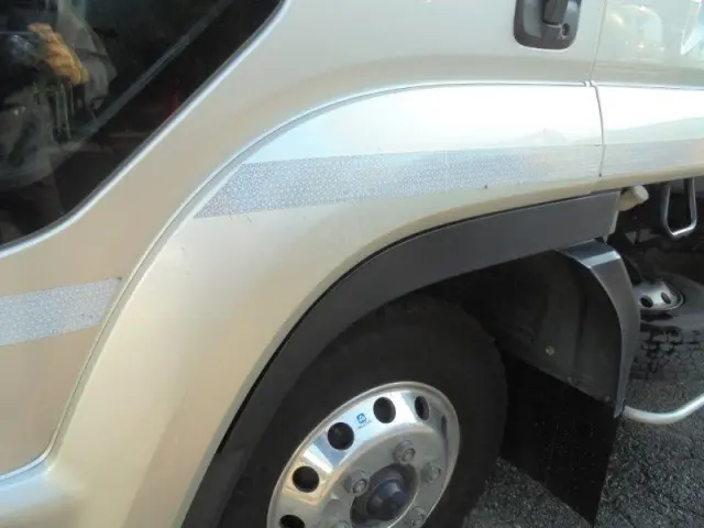 いすゞ フォワード 2PG-FRR90T2の写真21