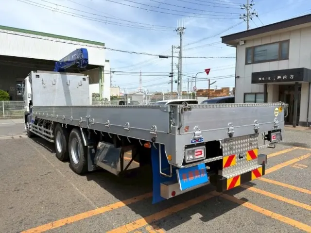 日野 プロフィア 2DG-FR1AHG(6x2)の写真4