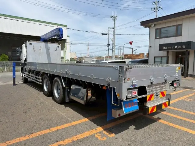 日野 プロフィア 2DG-FR1AHG(6x2)の写真8