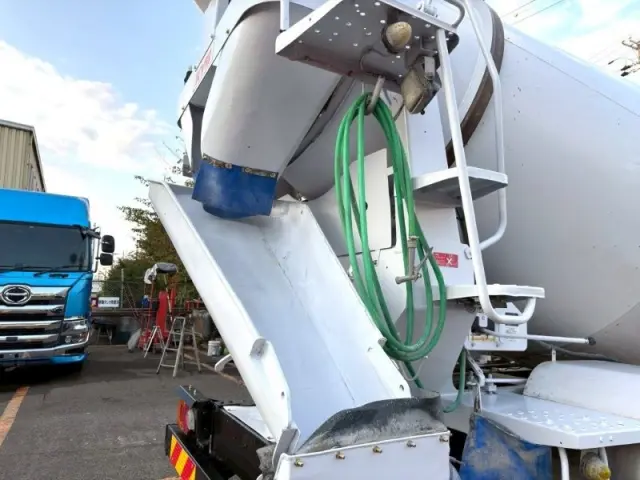 日野 レンジャー LKG-FJ7JDAAの写真10