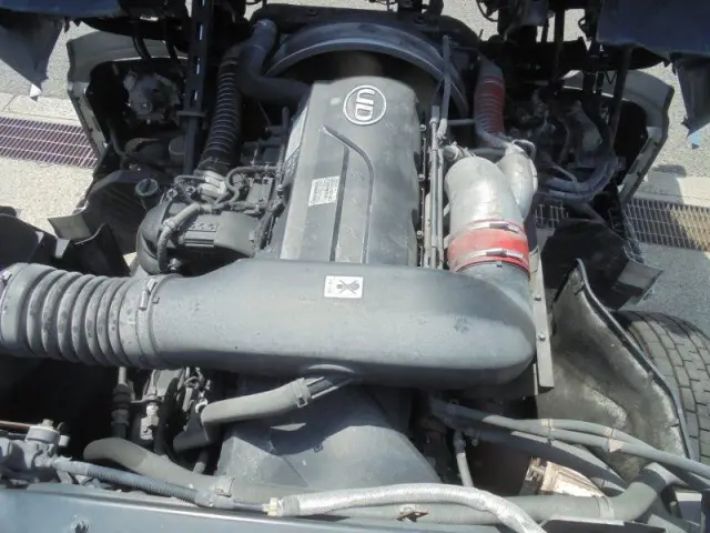 ＵＤ クオン QKG-CG5ZA(8x4)の写真16