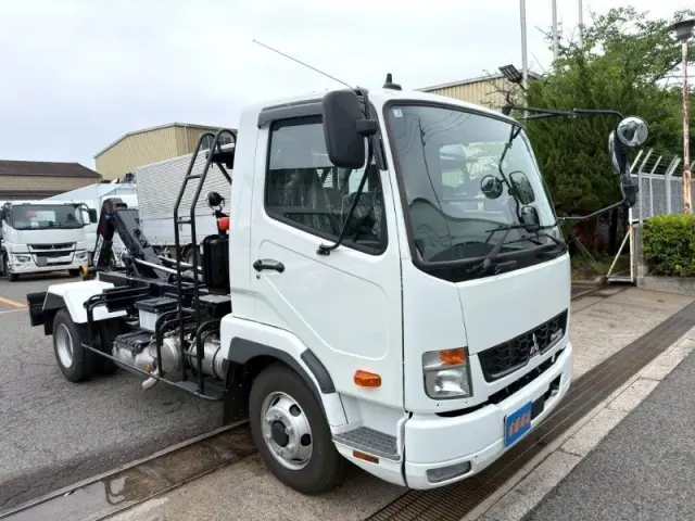三菱 ファイター 2KG-FK72Fの写真6