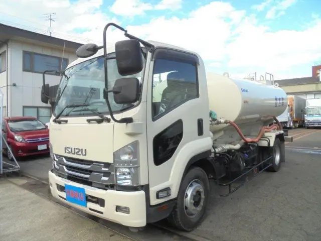 いすゞ フォワード 2PG-FTR90U2の写真1