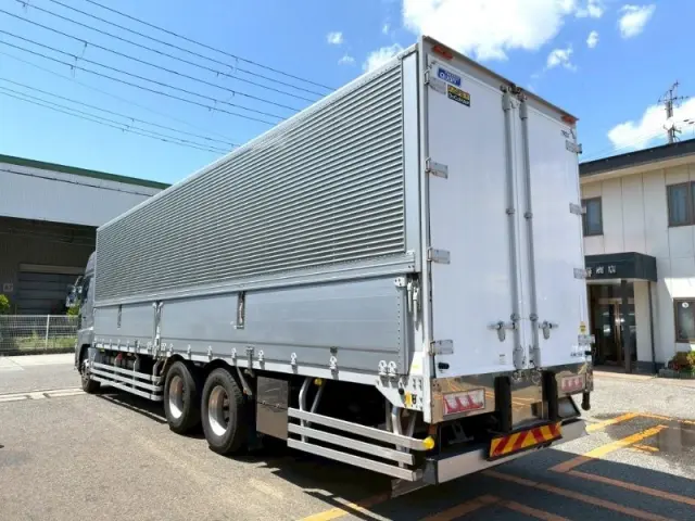 UD クオン 2PG-CD5CA(6x2)の写真4