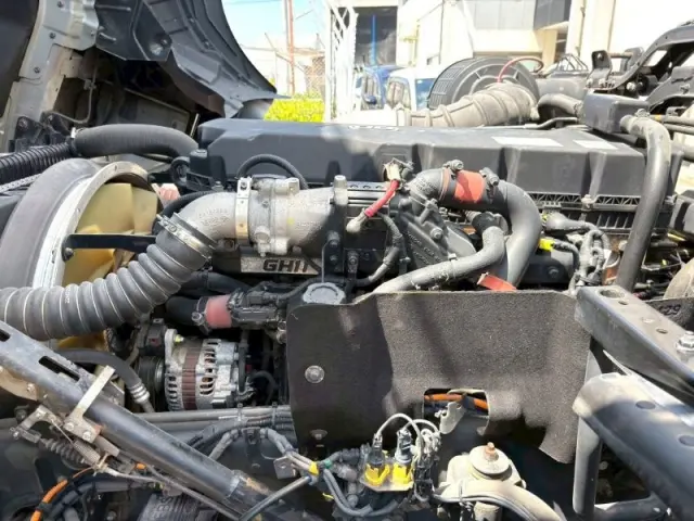 UD クオン 2PG-CD5CA(6x2)の写真33