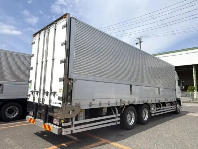日野 プロフィア 2DG-FR1EHG(6x2)の写真3