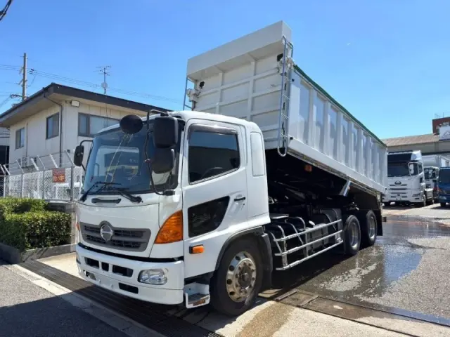 日野 レンジャー LDG-GK8JLAA(6x4)の写真1