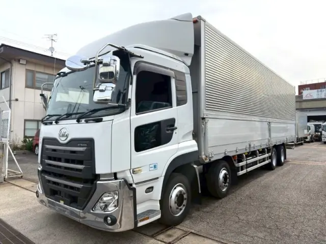 ＵＤ クオン 2PG-CG5CA(8x4)の写真1