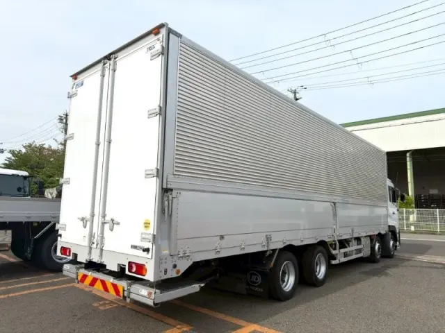 ＵＤ クオン 2PG-CG5CA(8x4)の写真3