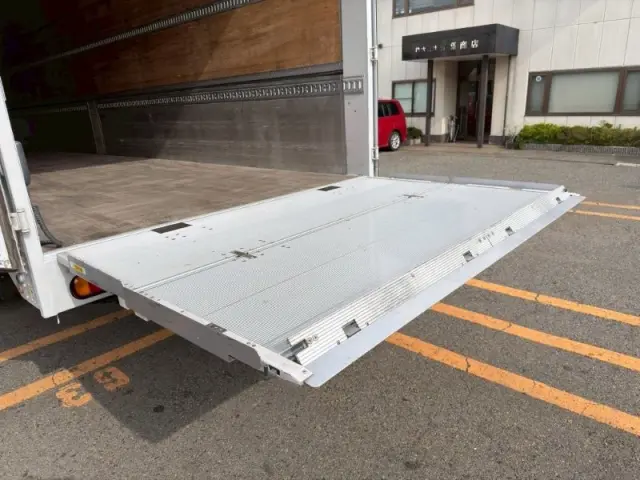 ＵＤ クオン 2PG-CG5CA(8x4)の写真11