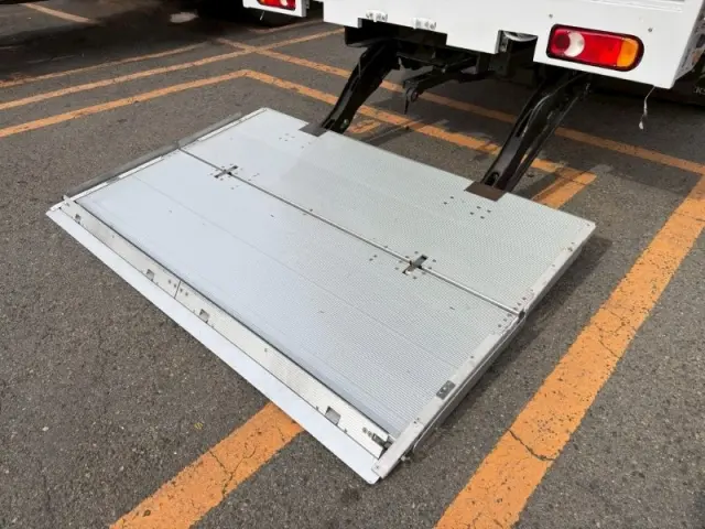 ＵＤ クオン 2PG-CG5CA(8x4)の写真12