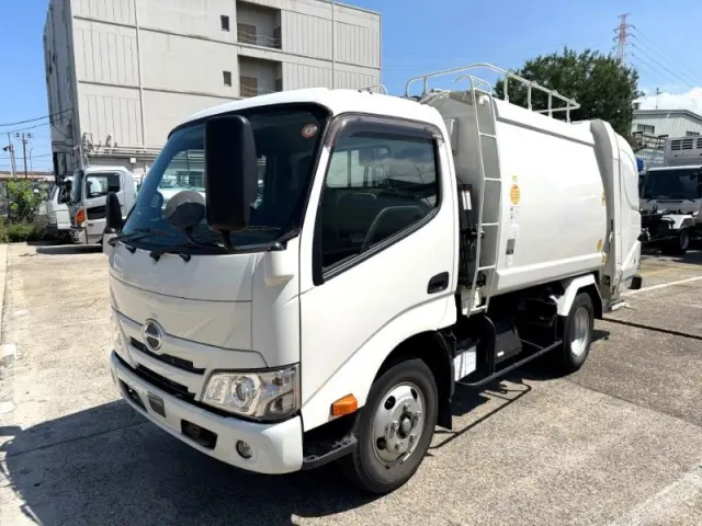 日野 デュトロ 2RG-XZU605X(2WD)の写真1