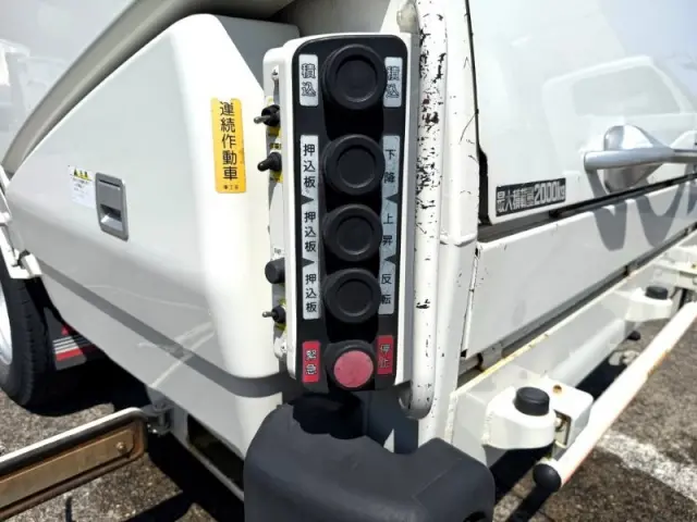 日野 デュトロ 2RG-XZU605X(2WD)の写真16